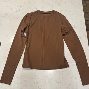 SKIMS Fits Everybody LONG SLEEVE T-SHIRT